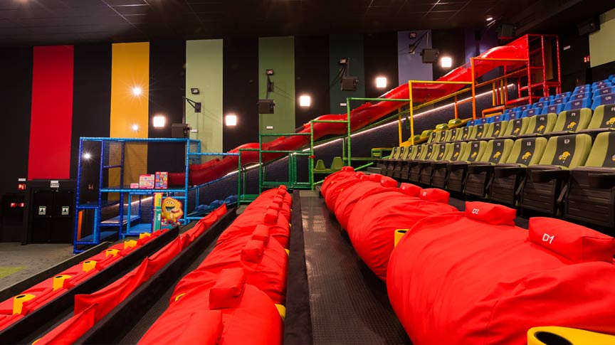 Cine familiar